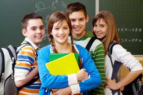 smiling-students-with-backpacks